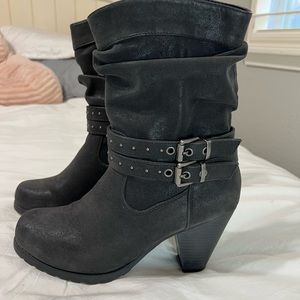 Levity Norma Black Boots